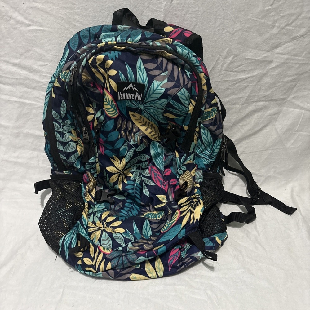 EUC Venture Pal Lightweight Packable Travel Hiking Backpack Daypack Leaves